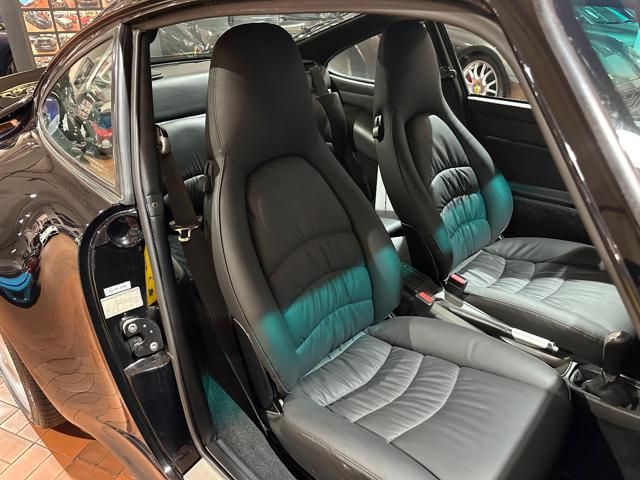 Porsche 911 for sale | PORSCHE 993 4S WLS 3.8 da 300CV X51 da telaio - Service book - Image 29