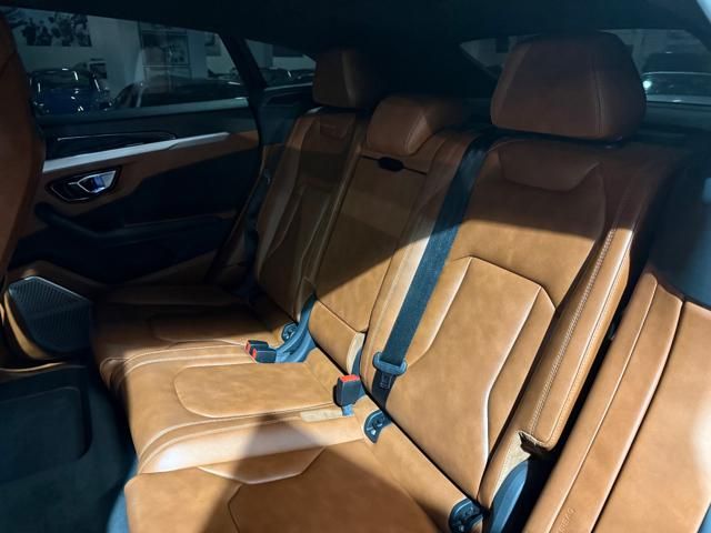Lamborghini Urus for sale | LAMBORGHINI Urus 4.0 Uff.Italia Pelle Terra Asia -Tetto-Unico prop. - Image 19