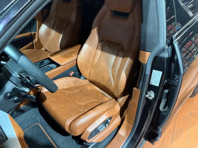 Lamborghini Urus for sale | LAMBORGHINI Urus 4.0 Uff.Italia Pelle Terra Asia -Tetto-Unico prop. - Image 15