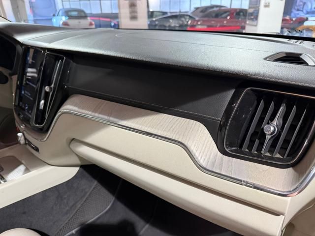 Volvo XC60 for sale | VOLVO XC60 B4 (d) AWD Geartronic Inscription - Image 15