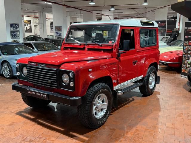 Land Rover Defender for sale | LAND ROVER Defender 90 2.5 Td5 Originale/Service book /Tagliandi