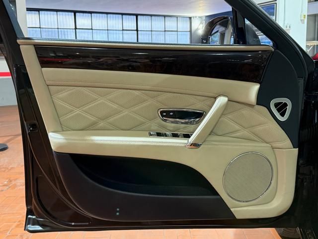 Bentley Flying Spur for sale | BENTLEY Flying Spur 4.0 V8 500CV Mulliner/Tagliandi Bentley/Tetto/Led - Image 26