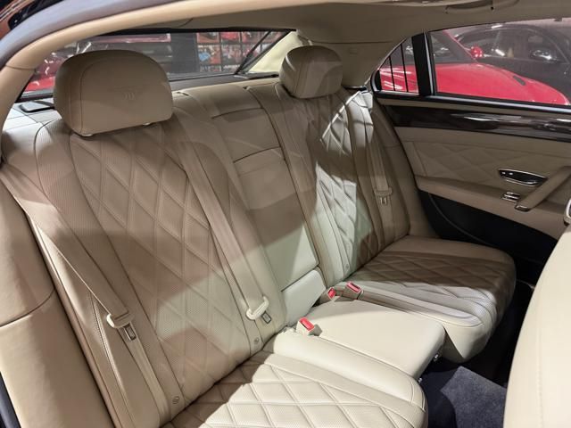 Bentley Flying Spur for sale | BENTLEY Flying Spur 4.0 V8 500CV Mulliner/Tagliandi Bentley/Tetto/Led - Image 15