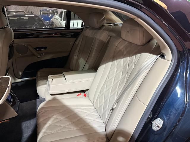 Bentley Flying Spur for sale | BENTLEY Flying Spur 4.0 V8 500CV Mulliner/Tagliandi Bentley/Tetto/Led - Image 34