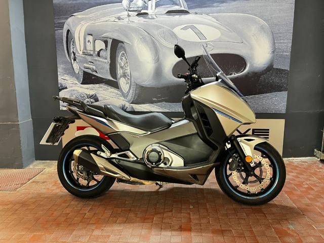 Honda Integra for sale | HONDA Integra 750 S ABS Tagliandi -Bauletto-Antifurto - Image 6