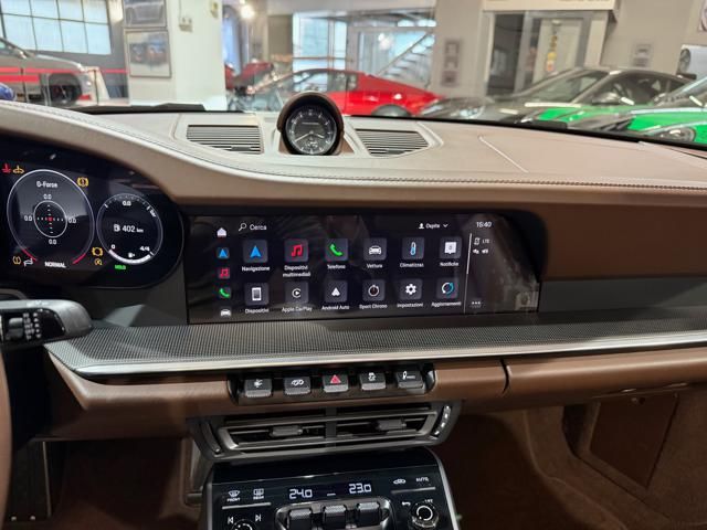 Porsche 911 for sale | PORSCHE 911 Turbo S Cabriolet -Pelle Marrone-Capote Marrone - Image 10