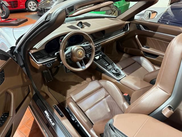 Porsche 911 for sale | PORSCHE 911 Turbo S Cabriolet -Pelle Marrone-Capote Marrone - Image 6