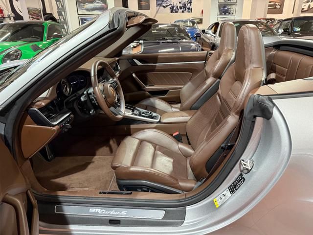Porsche 911 for sale | PORSCHE 911 Turbo S Cabriolet -Pelle Marrone-Capote Marrone - Image 37
