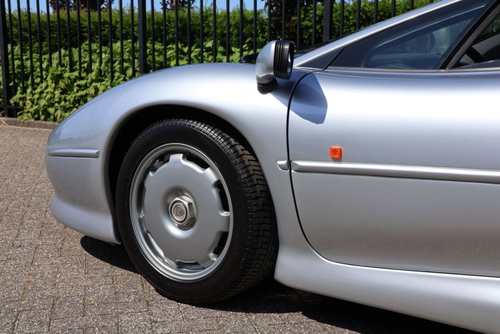 Jaguar XJ220 for sale | Jaguar XJ220 - Image 24