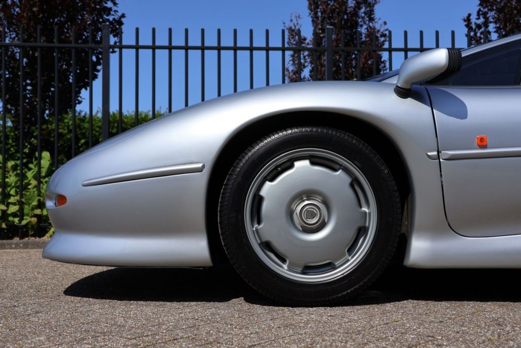 Jaguar XJ220 for sale | Jaguar XJ220 - Image 25