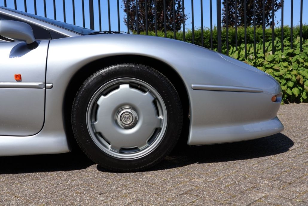 Jaguar XJ220 for sale | Jaguar XJ220 - Image 27