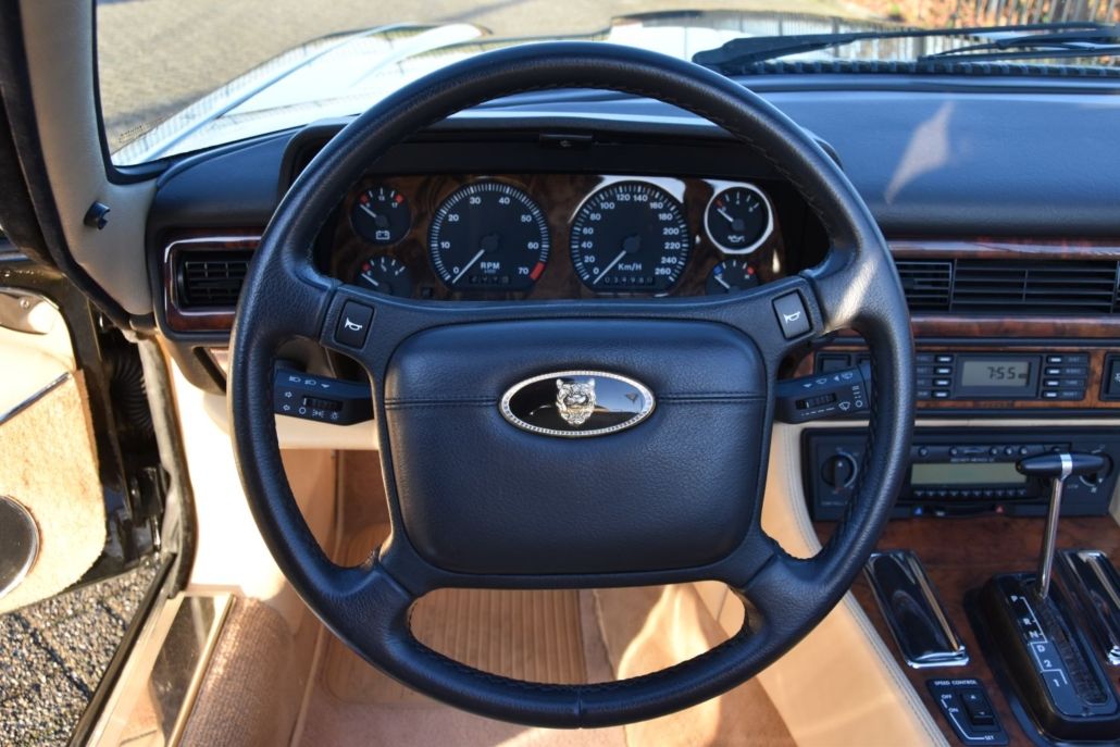 Jaguar XJ-S/XJS for sale | Jaguar XJ-S V12 convertible - Image 32