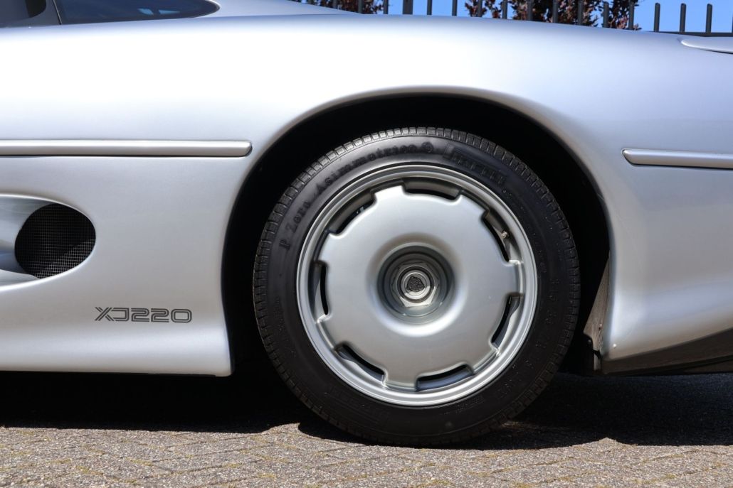 Jaguar XJ220 for sale | Jaguar XJ220 - Image 36
