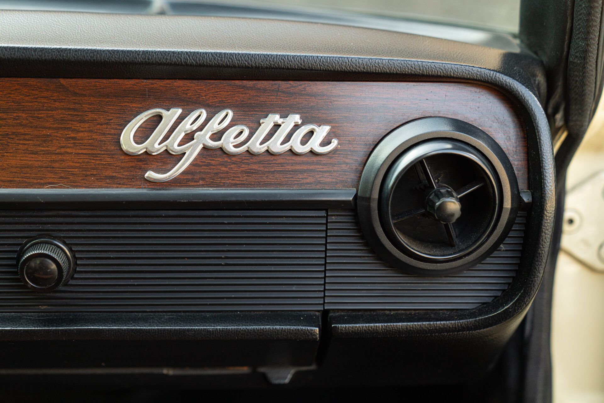 Alfa Romeo Alfetta (Berlina) for sale | 1977 ALFA ROMEO ALFETTA 1600 - Image 33