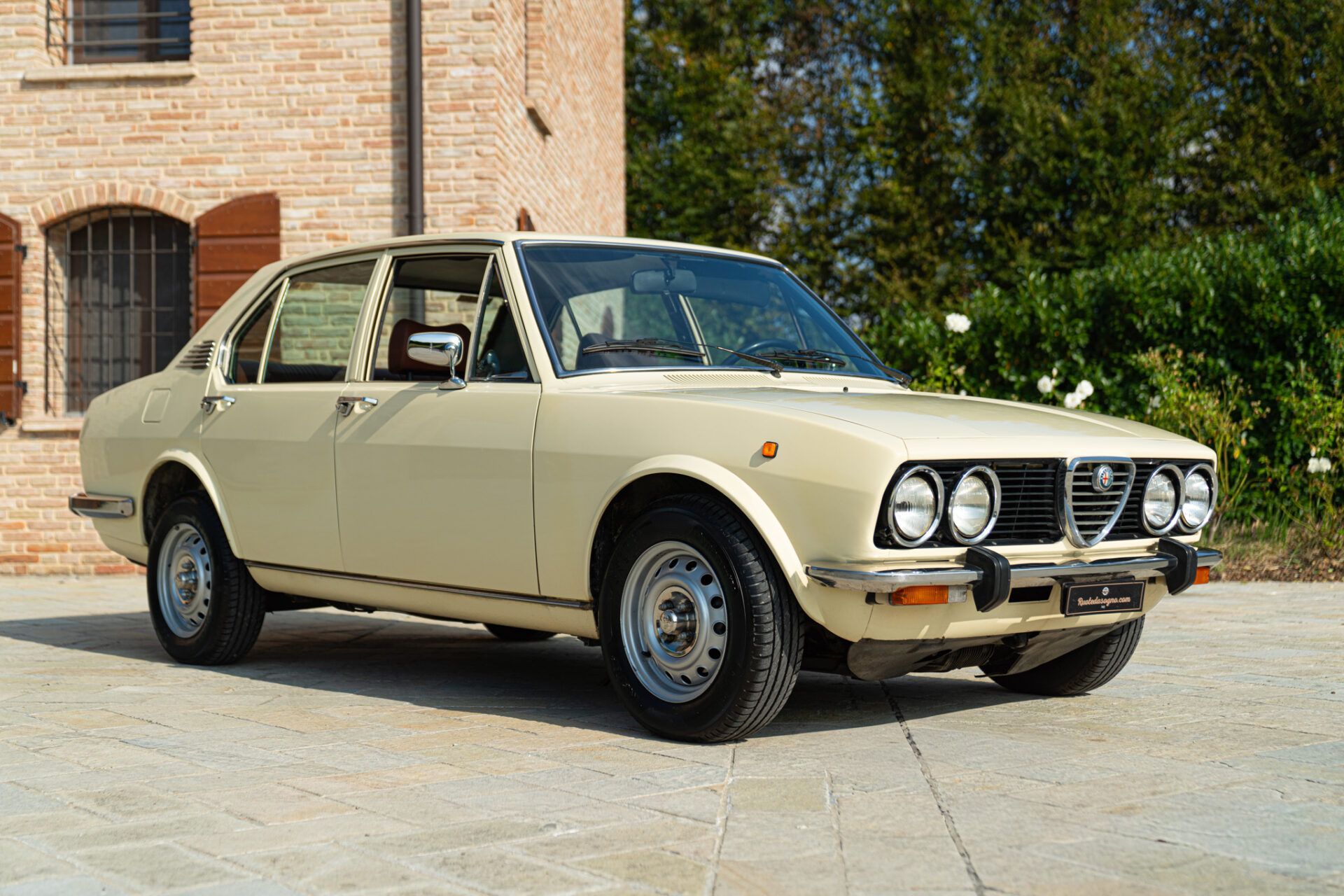 Alfa Romeo Alfetta (Berlina) for sale | 1977 ALFA ROMEO ALFETTA 1600 - Image 2