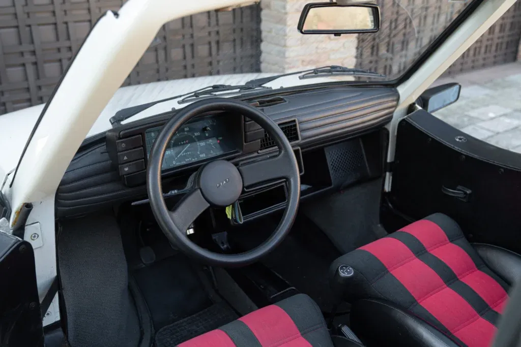 Fiat 126 for sale | 1992 FIAT 126 POP 2000 CABRIOLET - Image 34