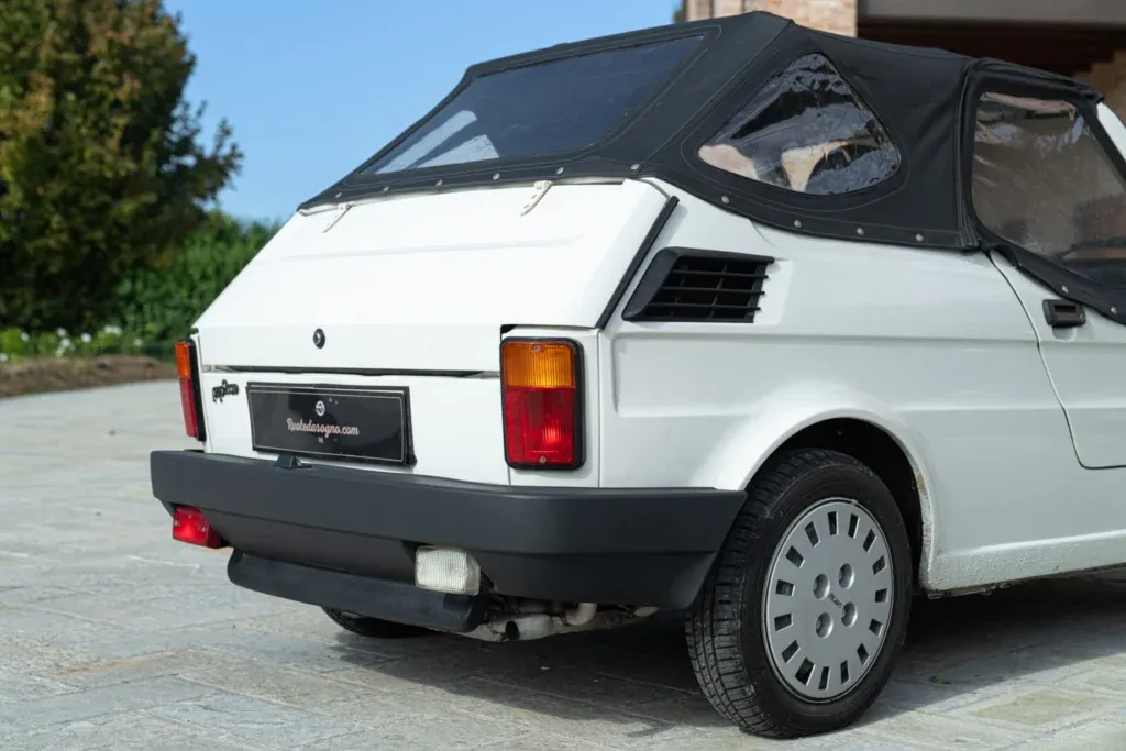 Fiat 126 for sale | 1992 FIAT 126 POP 2000 CABRIOLET - Image 13
