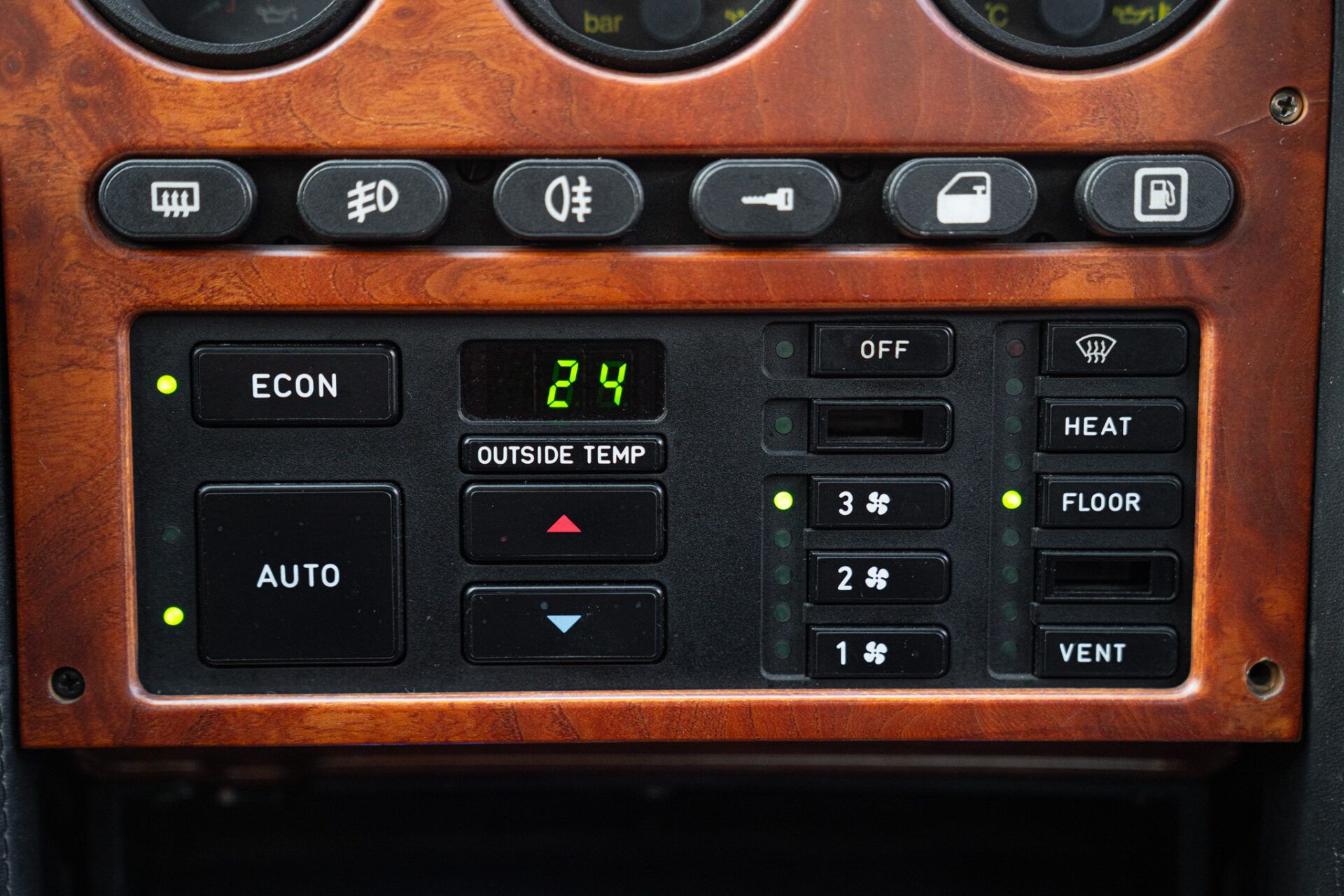 Lancia Thema for sale | 1989 LANCIA THEMA 8.32 - Image 41