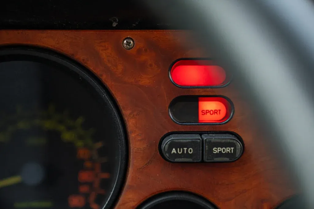 Lancia Thema for sale | 1989 LANCIA THEMA 8.32 - Image 43