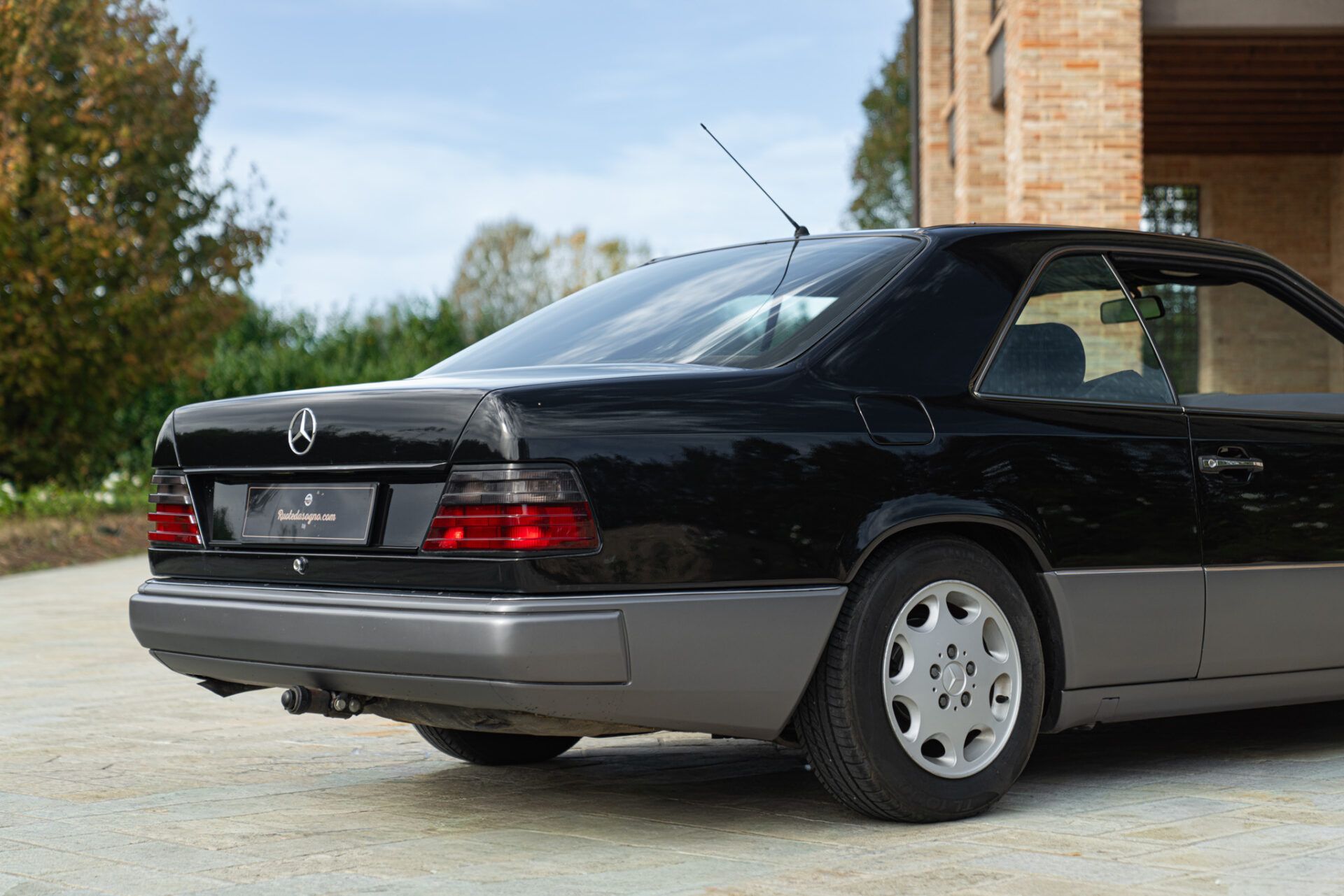 Mercedes-Benz E-Class for sale | 1990 MERCEDES-BENZ CE 200 COUPE’ - Image 10
