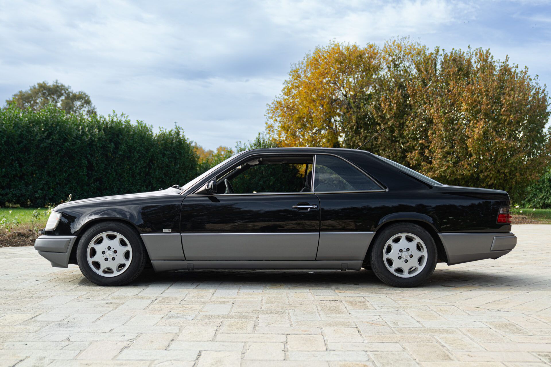 Mercedes-Benz E-Class for sale | 1990 MERCEDES-BENZ CE 200 COUPE’ - Image 5