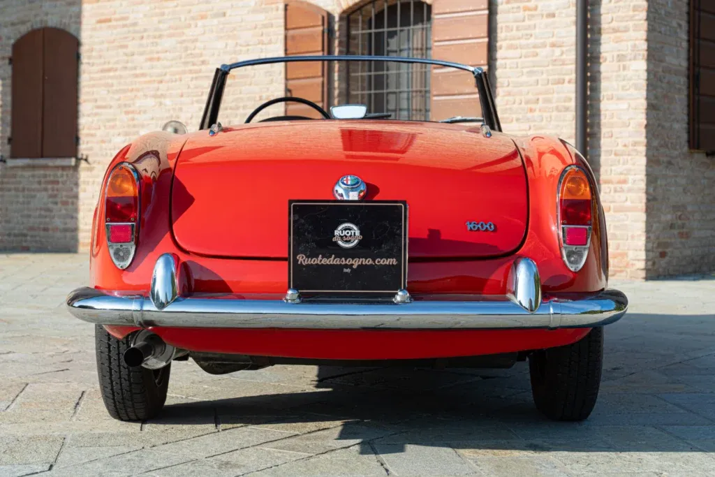 Alfa Romeo Giulia Spider for sale | 1964 Alfa Romeo Giulia Spider - Image 10