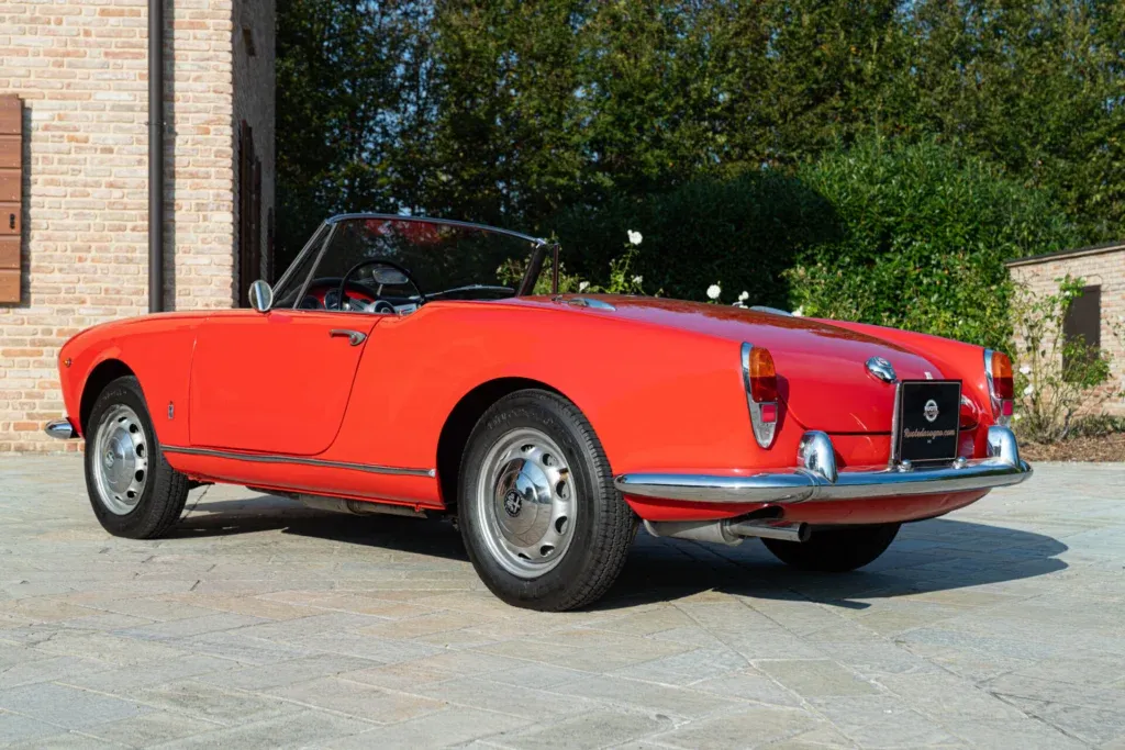 Alfa Romeo Giulia Spider for sale | 1964 Alfa Romeo Giulia Spider - Image 11