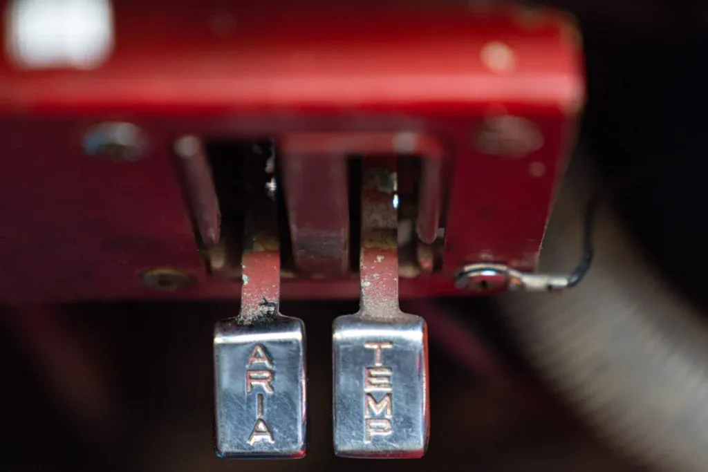 Alfa Romeo Giulia Spider for sale | 1964 Alfa Romeo Giulia Spider - Image 39