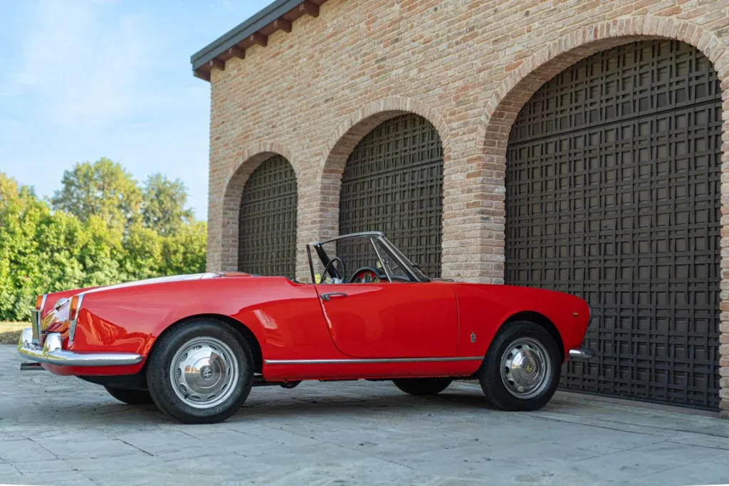 Alfa Romeo Giulia Spider for sale | 1964 Alfa Romeo Giulia Spider - Image 11