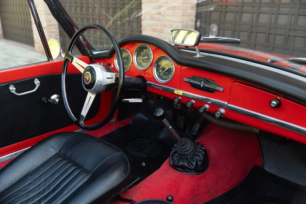 Alfa Romeo Giulia Spider for sale | 1964 Alfa Romeo Giulia Spider - Image 40
