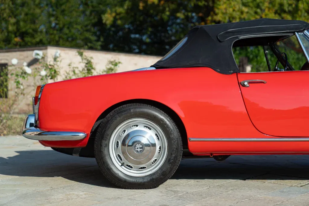 Alfa Romeo Giulia Spider for sale | 1964 Alfa Romeo Giulia Spider - Image 29