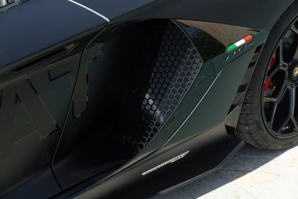 Lamborghini Aventador for sale | 2021 LAMBORGHINI AVENTADOR SVJ ROADSTER - Image 14