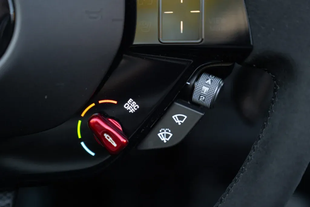 Ferrari SF90 for sale | 2022 FERRARI SF 90 SPIDER - Image 53