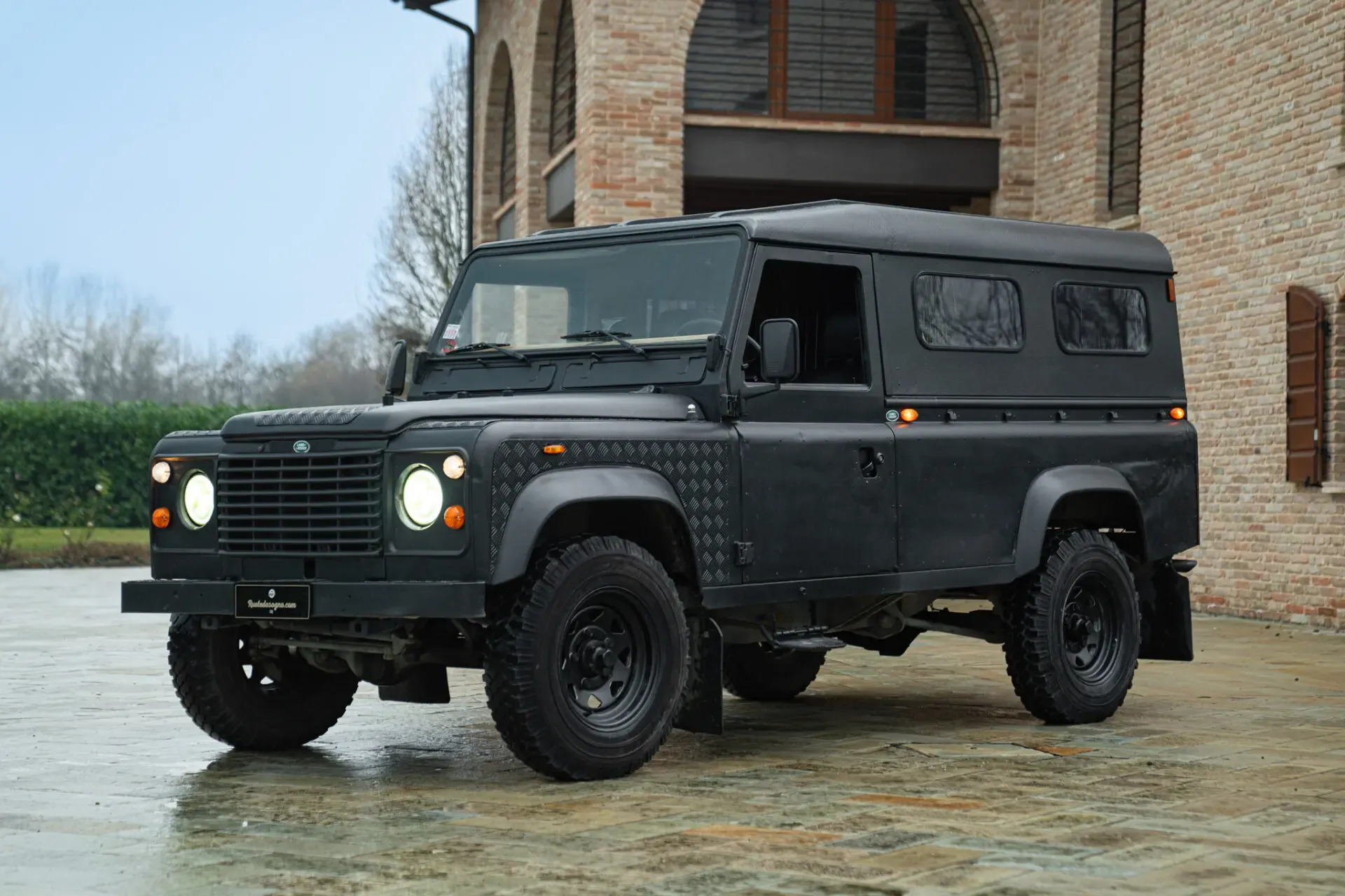 Land Rover Defender for sale | 1985 LAND ROVER DEFENDER