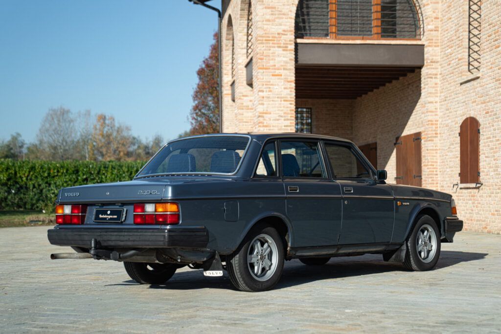 Volvo 244 for sale | 1984 VOLVO 244 GL 2.3L - Image 6