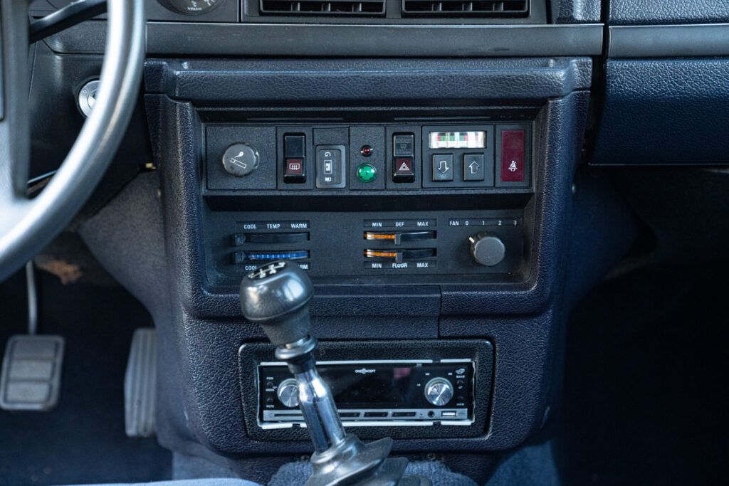 Volvo 244 for sale | 1984 VOLVO 244 GL 2.3L - Image 33