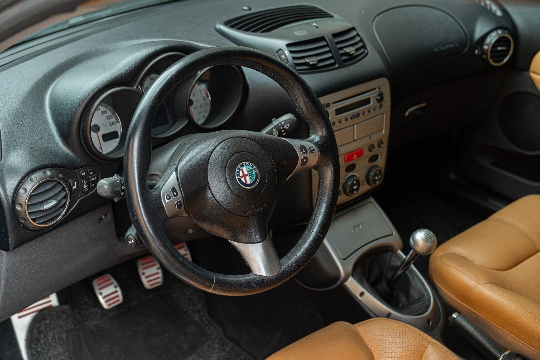 Alfa Romeo GT for sale | 2005 ALFA ROMEO GT COUPE’ JTS “DISTINCTIVE EDITION” - Image 23