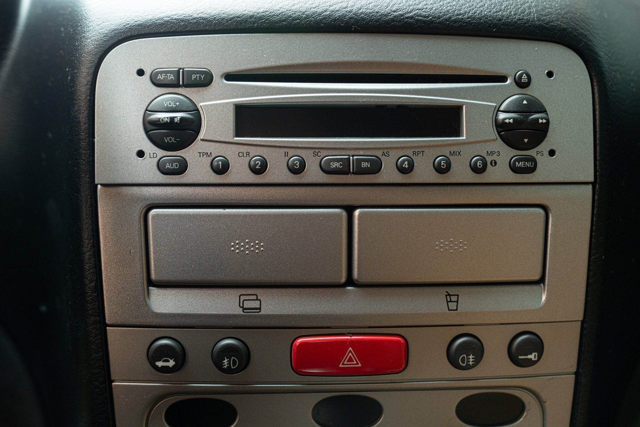 Alfa Romeo GT for sale | 2005 ALFA ROMEO GT COUPE’ JTS “DISTINCTIVE EDITION” - Image 33