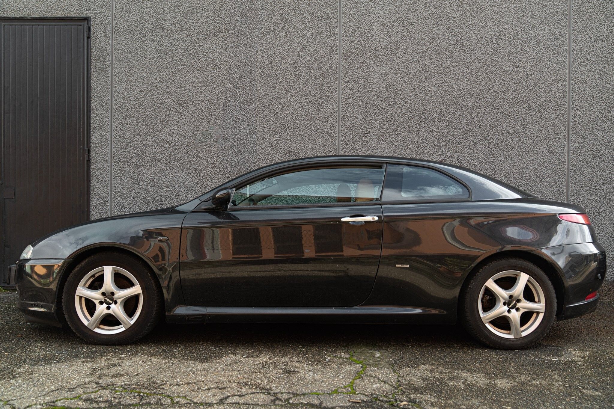 Alfa Romeo GT for sale | 2005 ALFA ROMEO GT COUPE’ JTS “DISTINCTIVE EDITION” - Image 2