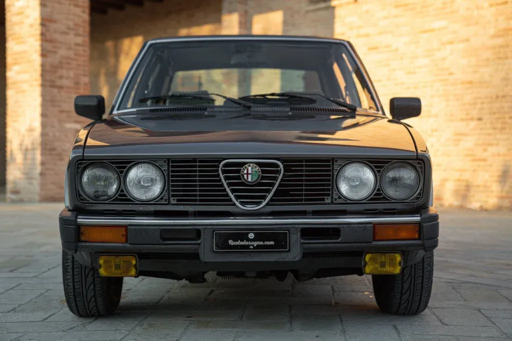 Alfa Romeo Alfetta (Berlina) for sale | 1984 ALFA ROMEO ALFETTA INIEZIONE QUADRIFOGLIO ORO - Image 11