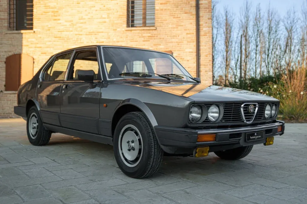 Alfa Romeo Alfetta (Berlina) for sale | 1984 ALFA ROMEO ALFETTA INIEZIONE QUADRIFOGLIO ORO - Image 2