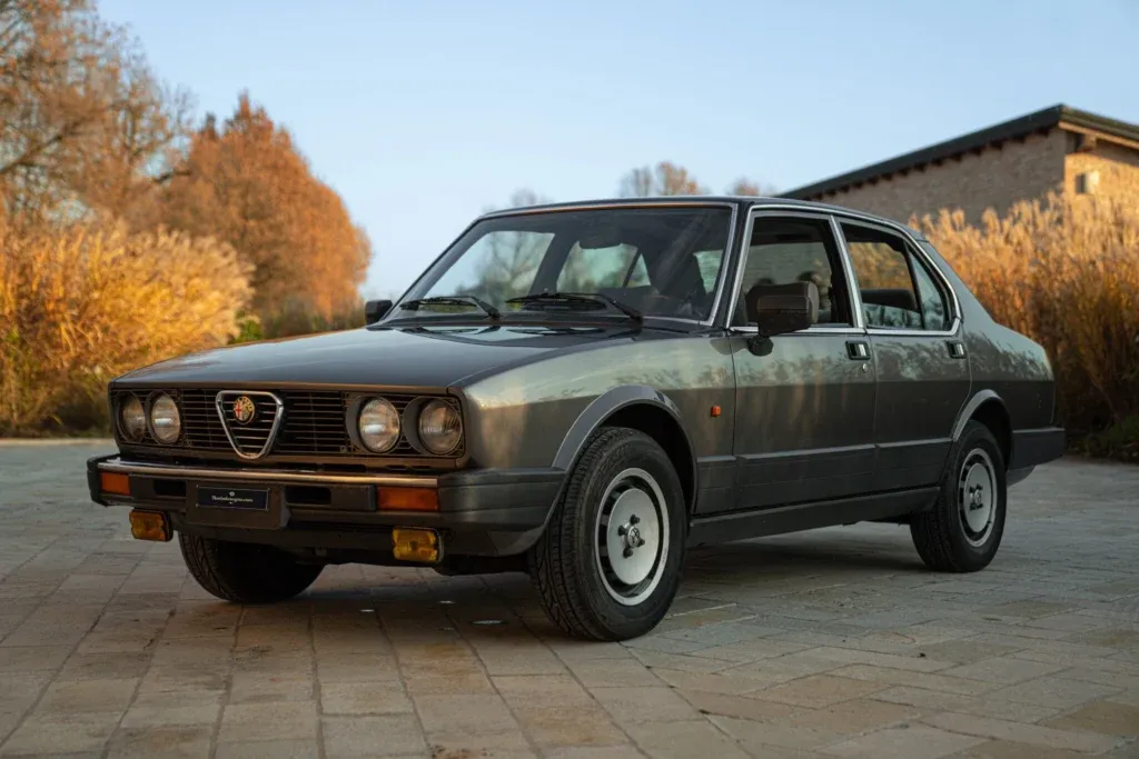 Alfa Romeo Alfetta (Berlina) for sale | 1984 ALFA ROMEO ALFETTA INIEZIONE QUADRIFOGLIO ORO - Image 9