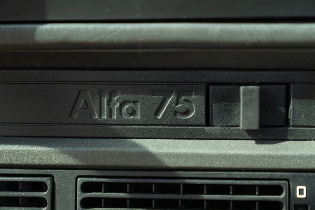 Alfa Romeo 75 / Milano for sale | 1991 ALFA ROMEO 75 - Image 40