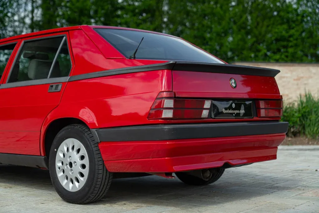 Alfa Romeo 75 / Milano for sale | 1991 ALFA ROMEO 75 - Image 13
