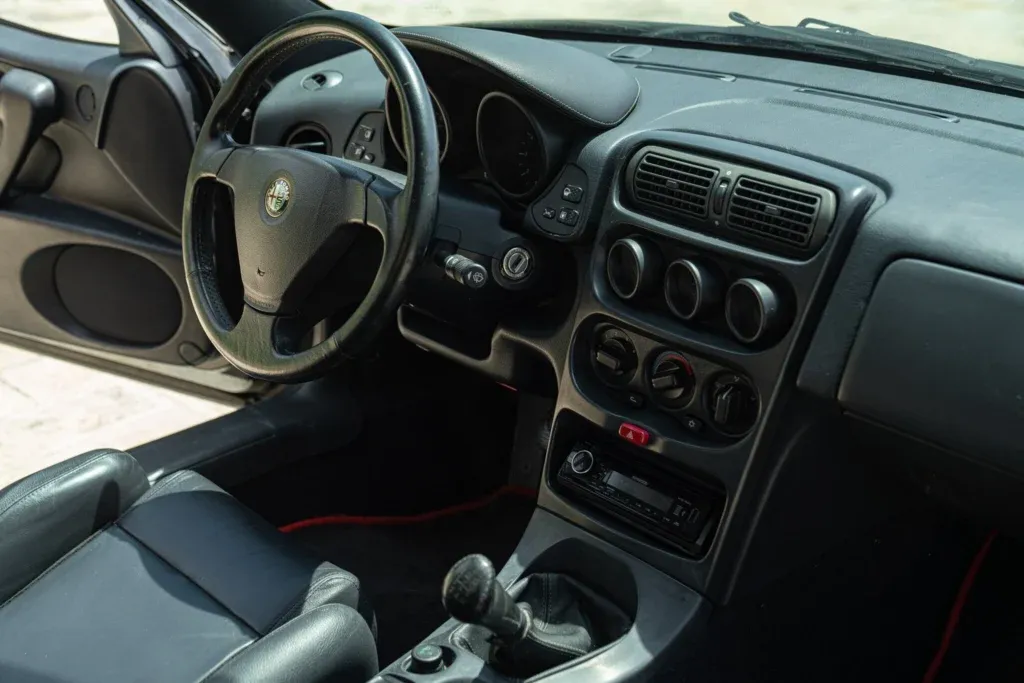 Alfa Romeo for sale | 1997 ALFA ROMEO GTV SPIDER 2.0 Twin Spark - Image 29