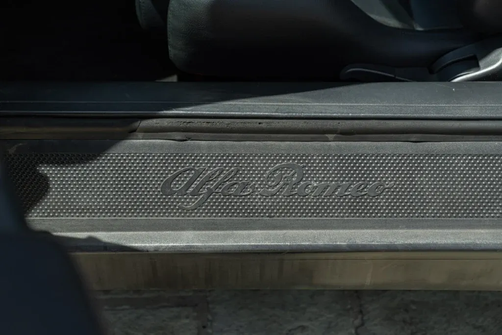 Alfa Romeo for sale | 1997 ALFA ROMEO GTV SPIDER 2.0 Twin Spark - Image 38