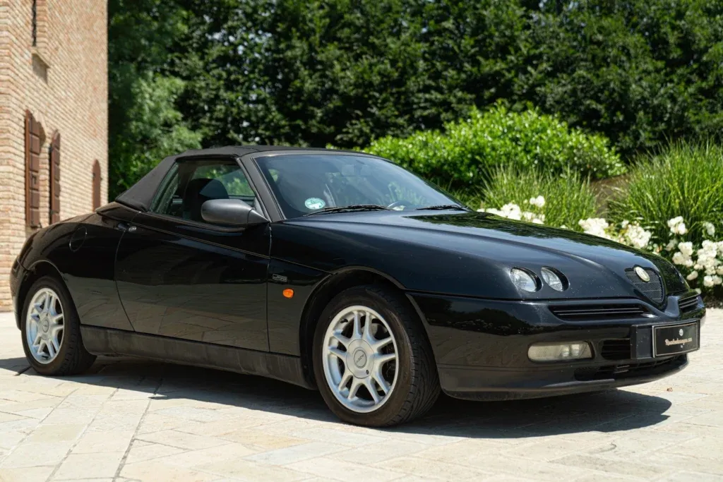 Alfa Romeo for sale | 1997 ALFA ROMEO GTV SPIDER 2.0 Twin Spark - Image 6