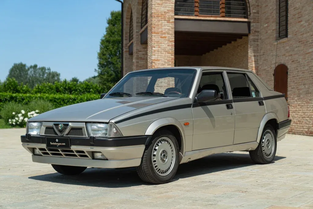 Alfa Romeo 75 / Milano for sale | 1989 ALFA ROMEO 75 2.0