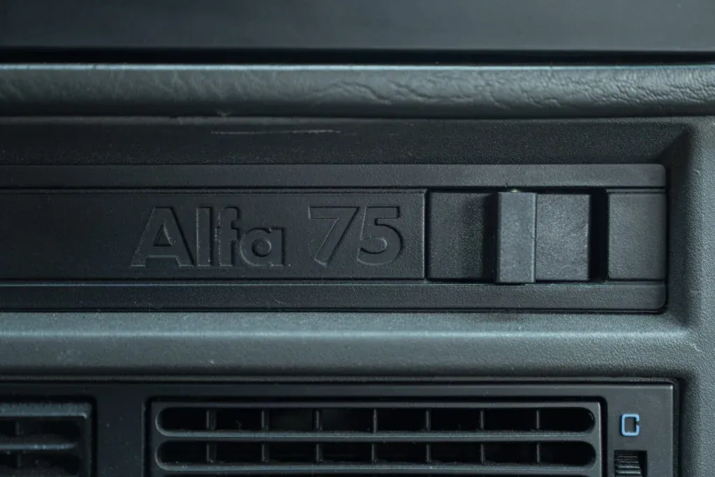 Alfa Romeo 75 / Milano for sale | 1989 ALFA ROMEO 75 2.0 - Image 46