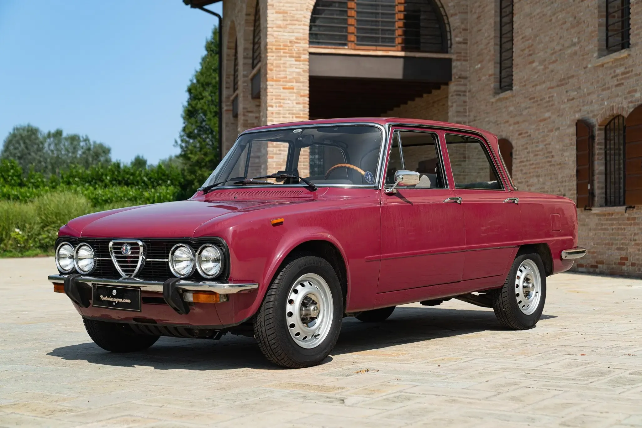 Alfa Romeo Giulia (105/115) Berlina for sale | 1974 ALFA ROMEO GIULIA NUOVA SUPER 1300